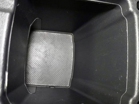 Used 2018 Volkswagen Tiguan SEL image 32