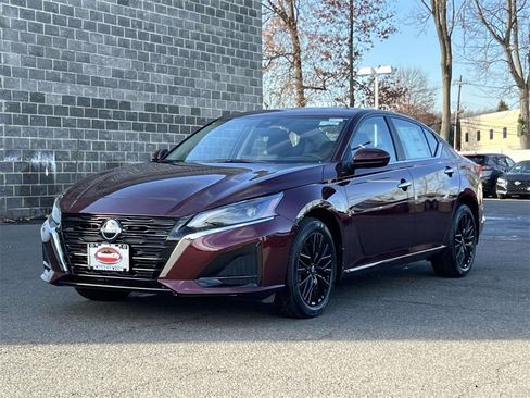 New 2025 Nissan Altima 2.5 SV w/ SV Special Edition Package image 2