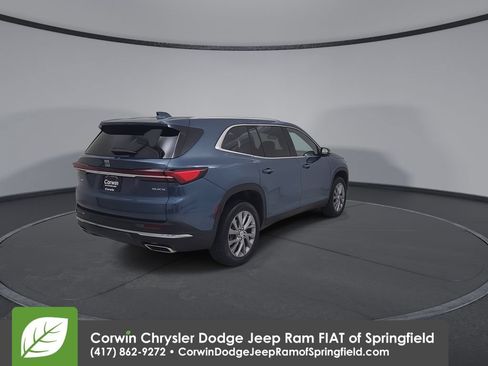 Used 2025 Buick Enclave Preferred AWD/4WD image 14