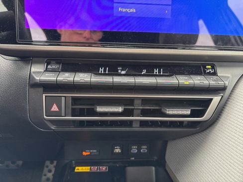 Certified 2025 Toyota Camry SE w/ Multimedia Upgrade Package image 17