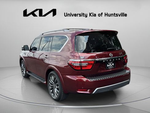 Used 2023 Nissan Armada Platinum w/ Captain's Chairs Package RWD image 4