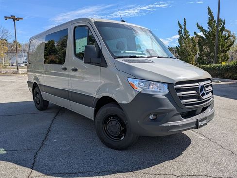 New 2025 Mercedes-Benz Sprinter 2500 image 15