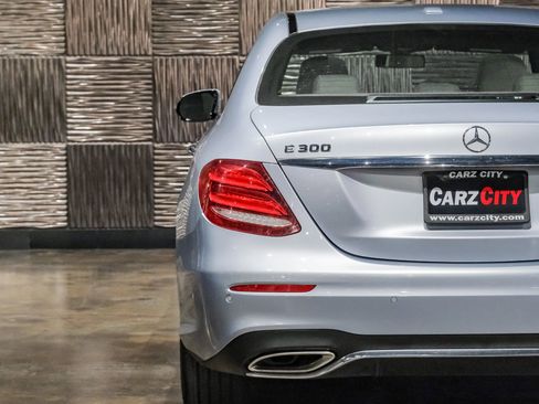 Used 2017 Mercedes-Benz E 300 image 49