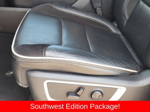Used 2025 RAM 1500 Laramie AWD/4WD image 36