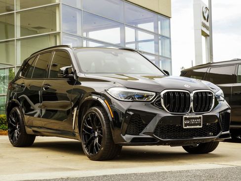 Used 2022 BMW X5 M w/ Executive Package AWD/4WD image 4