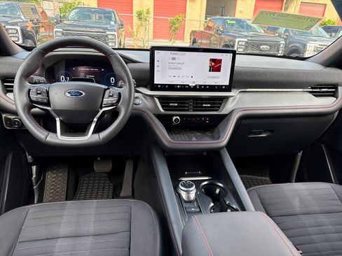 Certified 2025 Ford Explorer ST-Line w/ Premium Package RWD image 6