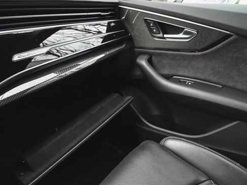 Used 2021 Audi SQ8 Premium Plus image 17