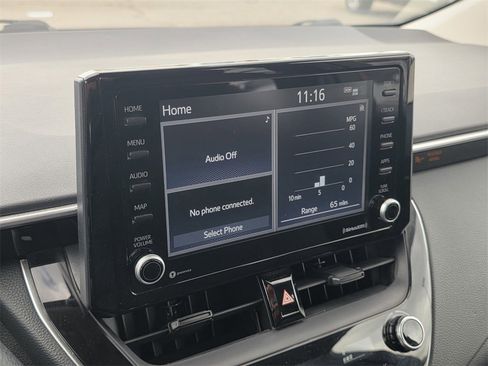 Used 2022 Toyota Corolla LE image 24