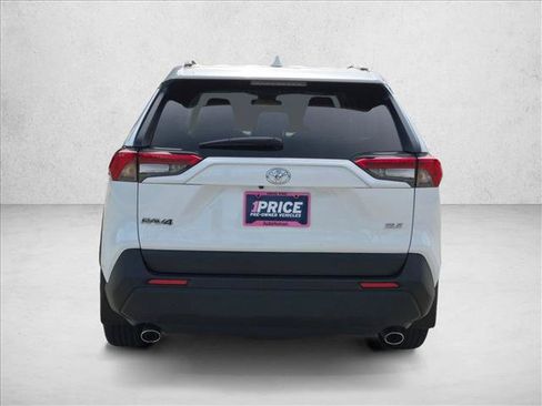 Used 2025 Toyota RAV4 XLE FWD image 6
