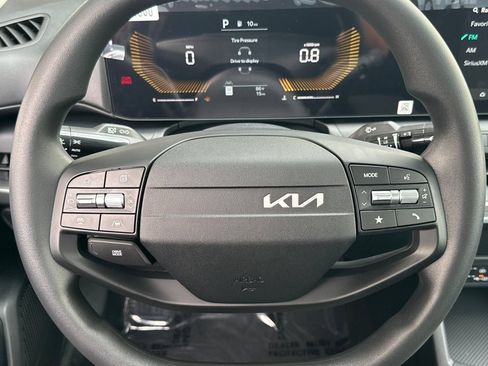 New 2026 Kia K4 FWD image 18