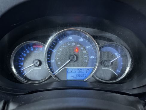 Used 2014 Toyota Corolla LE image 16