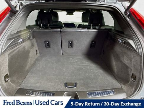 Used 2025 Cadillac XT4 Premium Luxury AWD/4WD image 28