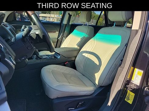 Used 2016 Ford Explorer Platinum AWD/4WD image 16