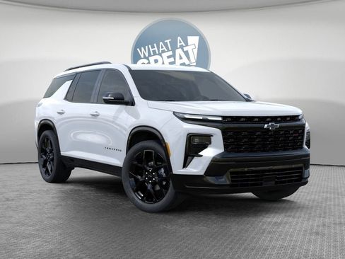 New 2026 Chevrolet Traverse RS w/ LPO, Floor Liner Package AWD/4WD image 7