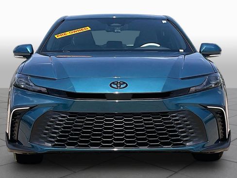 Used 2025 Toyota Camry SE FWD image 5