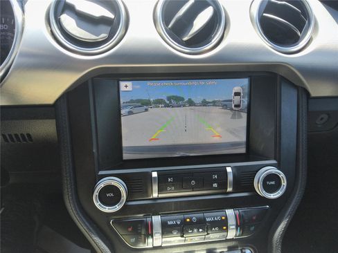 Used 2019 Ford Mustang Premium RWD image 26