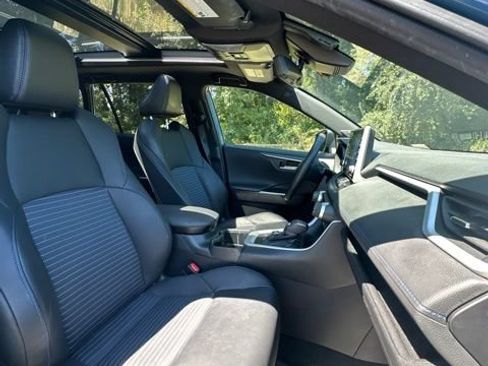 Used 2022 Toyota RAV4 XSE AWD/4WD image 26