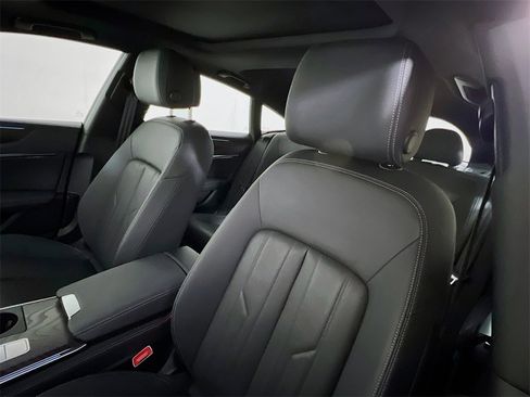 Used 2023 Audi A7 3.0T Prestige w/ S Line Black Optic Package image 11