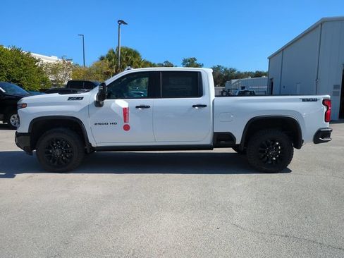 New 2026 Chevrolet Silverado 2500 LTZ w/ LTZ Plus Package AWD/4WD image 8