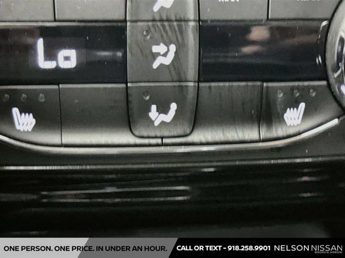 Used 2025 Chevrolet Trax LT w/ Driver Confidence Package FWD image 20