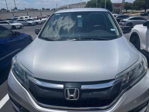 Used 2016 Honda CR-V LX image 2