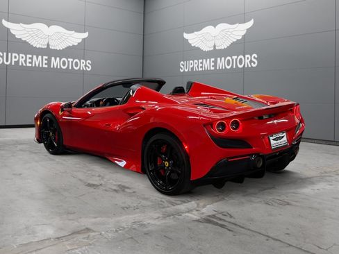 Used 2021 Ferrari F8 Tributo RWD image 3