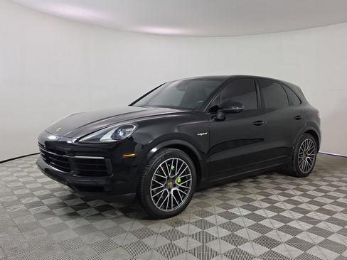 Used 2019 Porsche Cayenne E-Hybrid AWD/4WD image 3