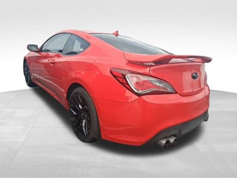 Used 2013 Hyundai Genesis 3.8 RWD image 13