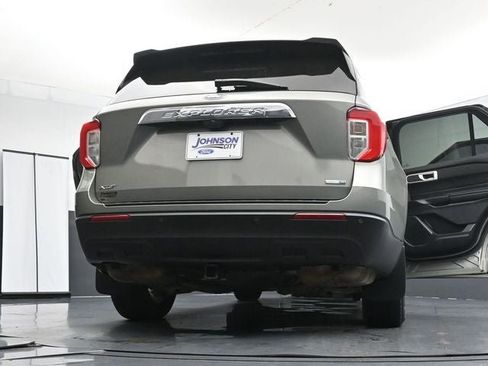 Used 2020 Ford Explorer XLT w/ Comfort Package AWD/4WD image 40