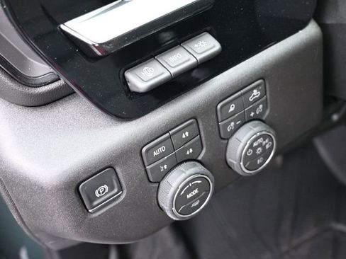 New 2026 Chevrolet Silverado 2500 ZR2 image 33