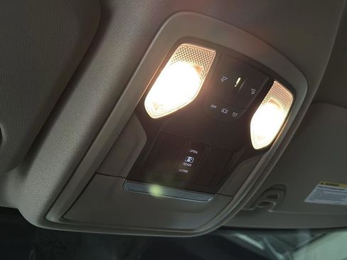 Used 2020 RAM 3500 Tradesman image 23