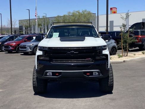 Used 2019 Chevrolet Silverado 1500 LT Trail Boss AWD/4WD image 3