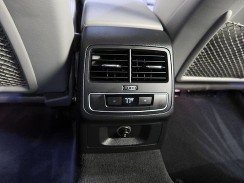 Used 2017 Audi A4 2.0T allroad Prestige w/ Prestige Package image 35