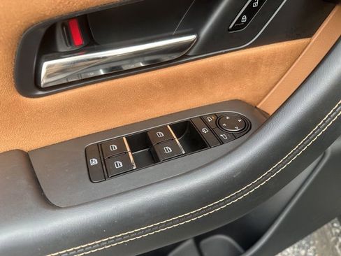 Used 2025 MAZDA CX-70 3.3 Turbo S w/ Premium Plus image 13