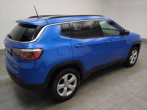 Used 2019 Jeep Compass Latitude image 10