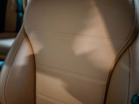 Used 2025 Mercedes-Benz C 300 Sedan image 26