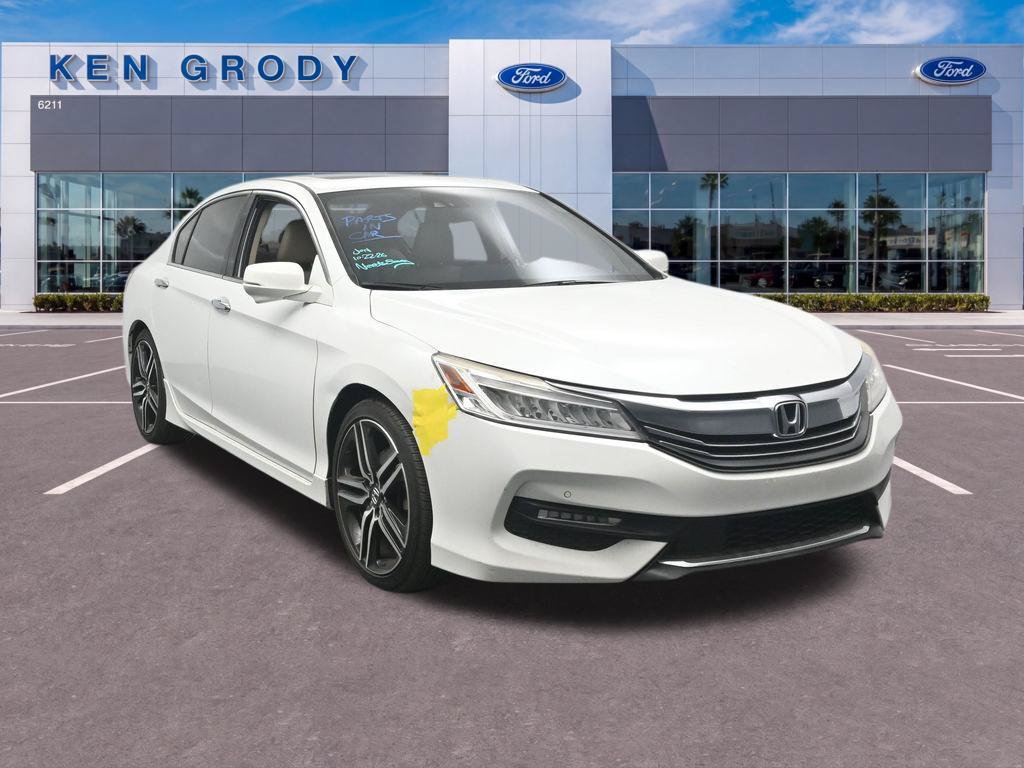 Used 2016 Honda Accord Touring image 17