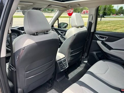 Used 2020 Subaru Forester Premium AWD/4WD image 18