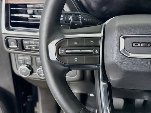Used 2026 GMC Yukon Denali AWD/4WD image 14
