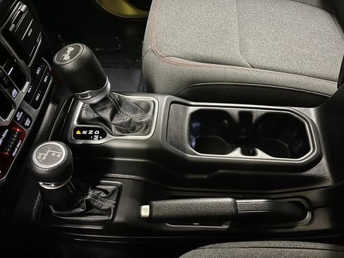 Used 2024 Jeep Wrangler Rubicon w/ XTREMEE 35" Tire Package image 11