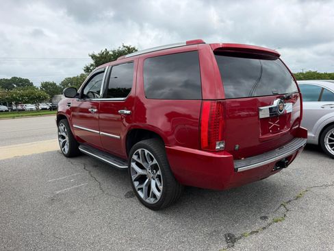 Used 2014 Cadillac Escalade Luxury AWD/4WD image 3