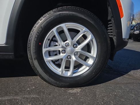 New 2025 Jeep Grand Cherokee L Laredo w/ Luxury Tech Group I image 9