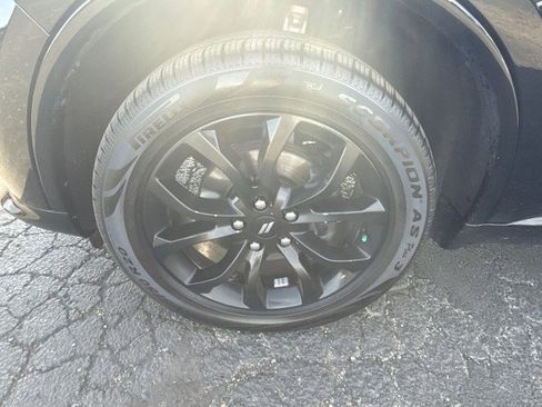 Used 2020 Dodge Durango GT image 17