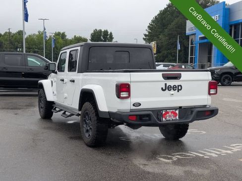 Used 2023 Jeep Gladiator Sport AWD/4WD image 5