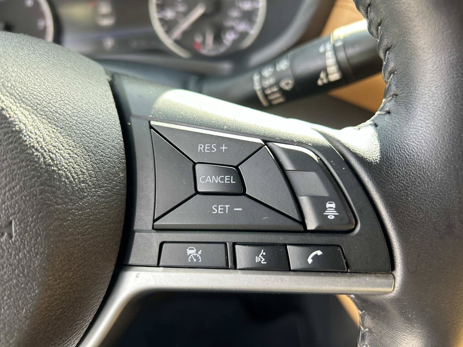 Used 2021 Nissan Sentra SV w/ SV Premium Package FWD image 19