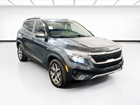 Used 2021 Kia Seltos EX AWD/4WD image 3