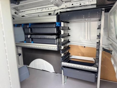 Used 2023 Ford Transit Connect XL image 17