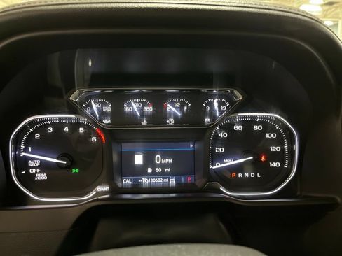 Used 2019 GMC Sierra 1500 SLT w/ SLT Premium Plus Package AWD/4WD image 31