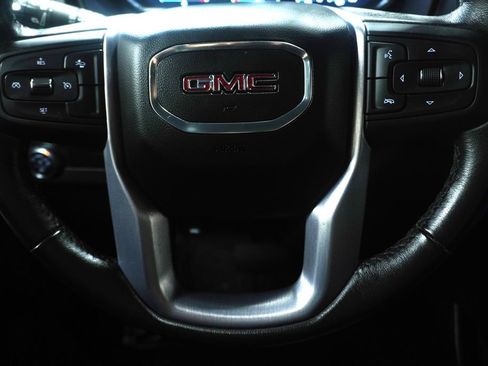 Used 2022 GMC Yukon XL SLE w/ Gmc Pro Safety Plus Package image 16