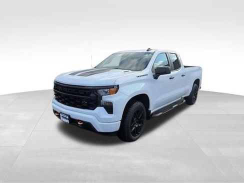 Certified 2025 Chevrolet Silverado 1500 Custom w/ Rally Edition AWD/4WD image 9